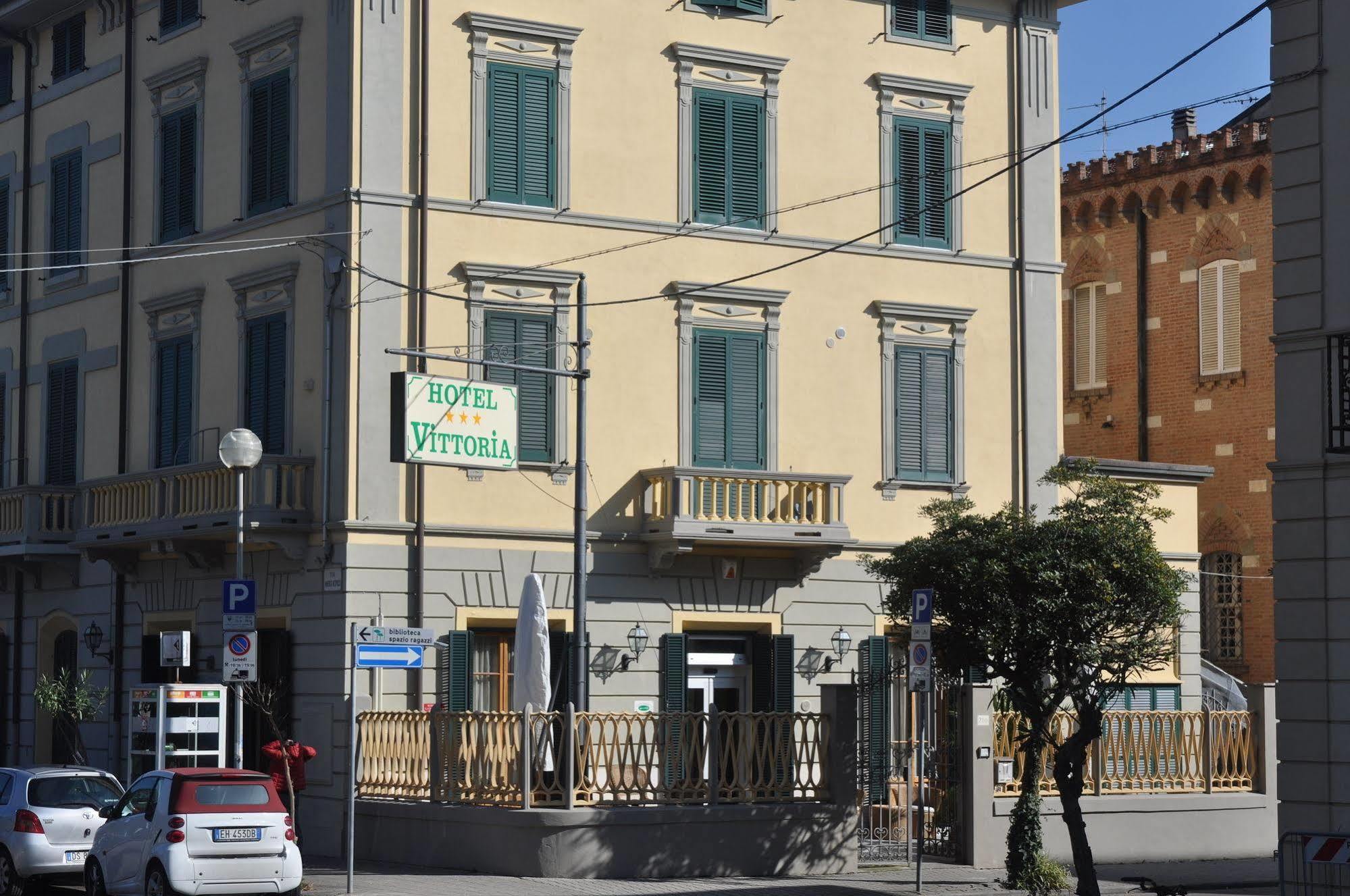 Hotel Vittoria Viareggio Exterior foto